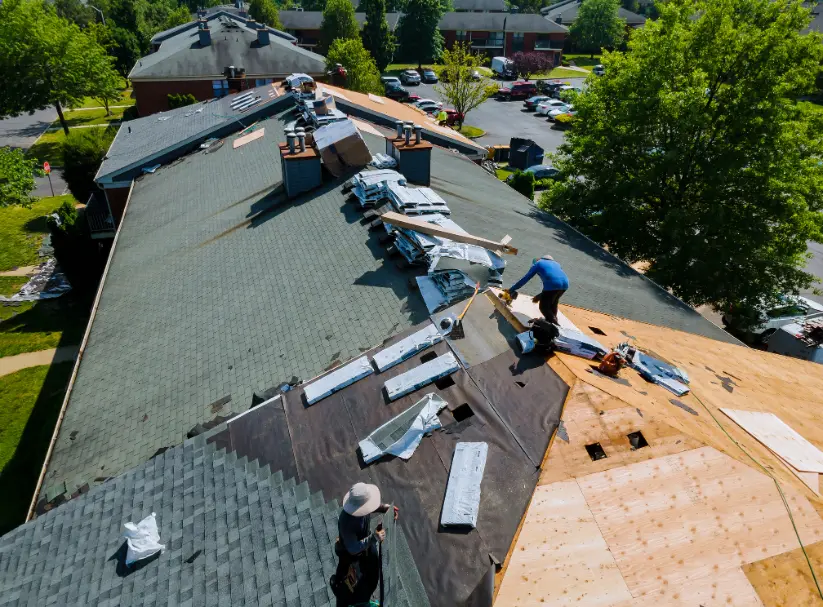 The Benefits Of Hiring A Roofing Contractor For Roof Repairs Manitowoc WI