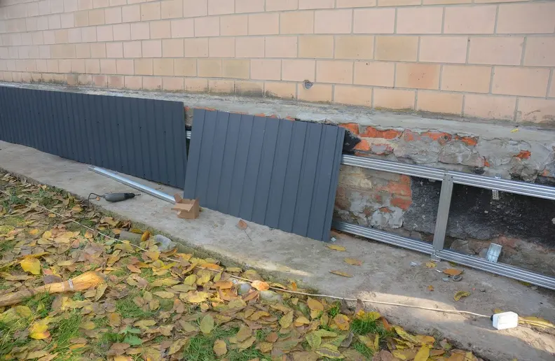 The Role Of Siding Repair In Protecting Your Homes Insulation in Manitowoc WI The Role Of Siding Repair In Protecting Your Homes Insulation in Manitowoc WI